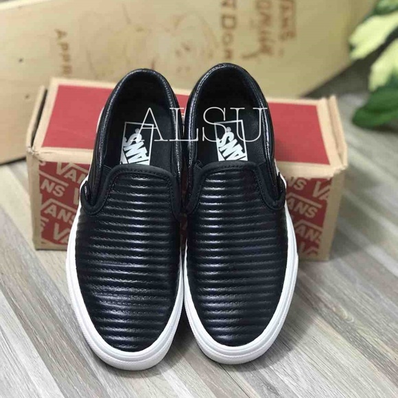 NWT VANS Classic Slip On Moto Leather Black Kid’s - Picture 7 of 8